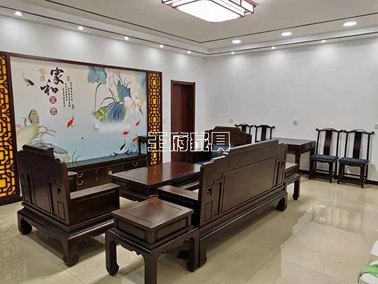 【廊坊】霸州陈哥通过网站选择王府家具